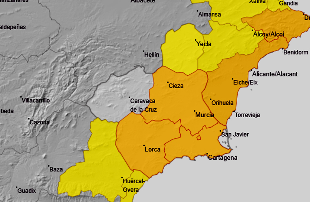 Giro drástico del tiempo en Murcia: la Aemet activa el aviso naranja por lluvias torrenciales y tormentas